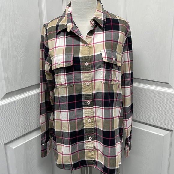 Patagonia Tops - Patagonia Women’s Plaid Long Sleeve Shirt Size 6